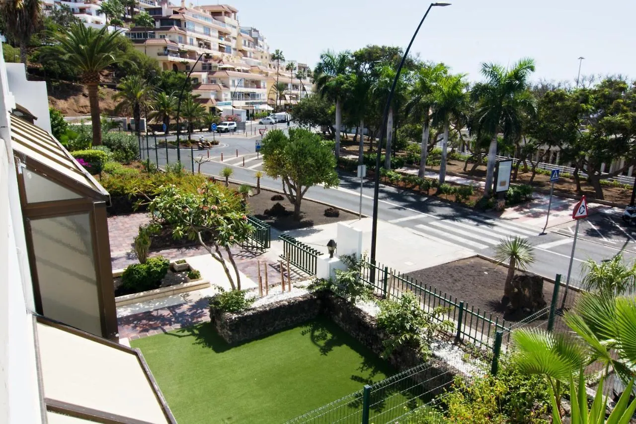 Apartamento Azahara Arona  Spain