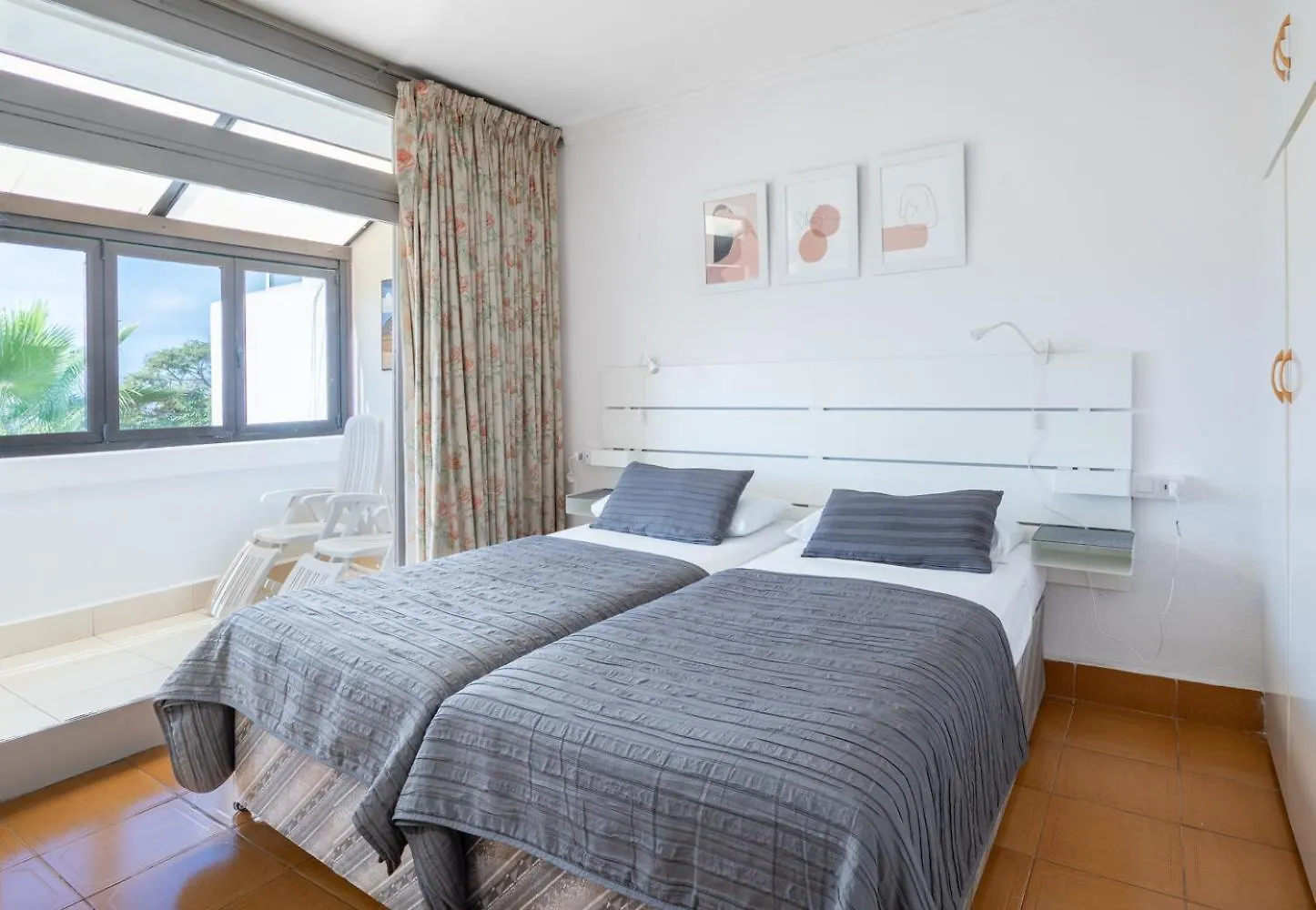 Apartamento Azahara Arona  España
